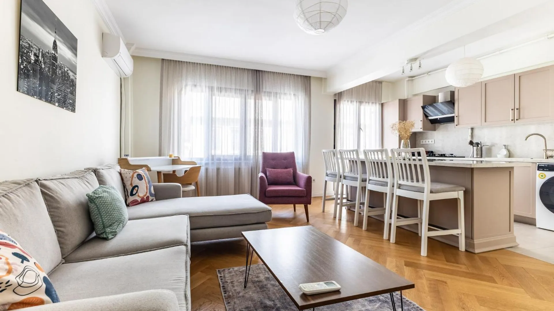 Apartment Chic Flat 5 Min To Moda Pier Istanbul Turkey